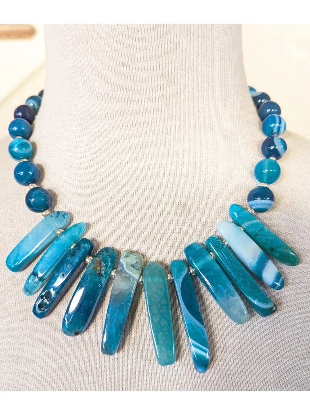 Southwestern Teal Blue & Silver Agate Swirl Bib Statement Necklace - Picture 1 of 3